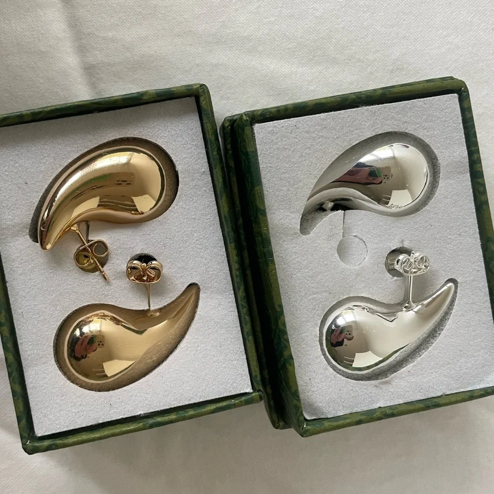 NWT set of 2 Botegga inspired gold & silver drop earrings - Picture 5 of 5